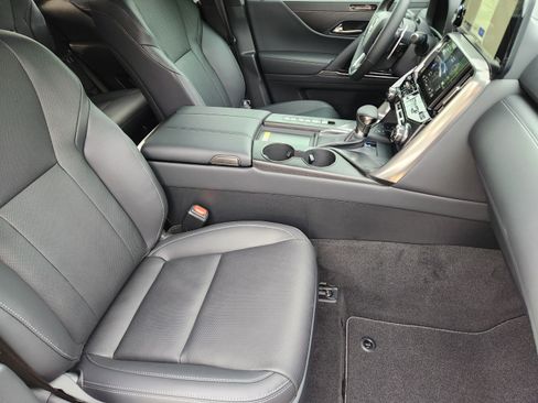 New 2026 Lexus LX 600 4WD w/ Appearance Package image 6