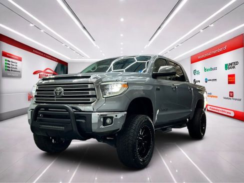 Used 2020 Toyota Tundra Limited w/ Limited Premium Package image 4