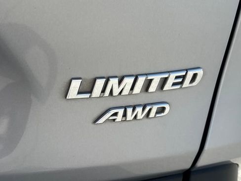 Used 2019 Toyota RAV4 Limited w/ Advanced Technology Package AWD/4WD image 6