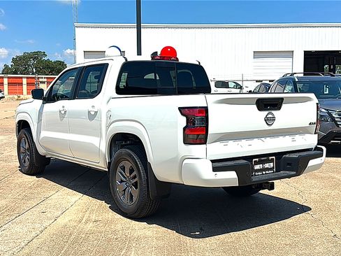 New 2026 Nissan Frontier SV w/ SV Convenience Package AWD/4WD image 6