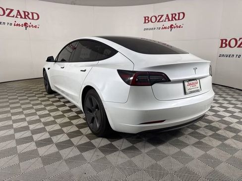 Used 2021 Tesla Model 3 Standard Range Plus image 6