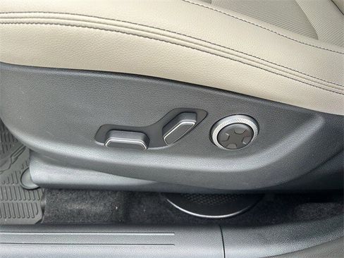 New 2026 Genesis GV70 2.5T Select image 22