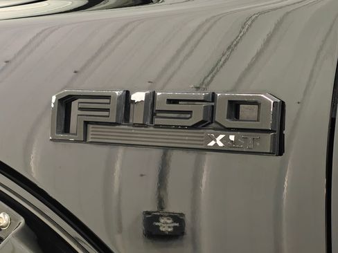 Used 2016 Ford F150 XLT w/ Equipment Group 302A Luxury AWD/4WD image 46