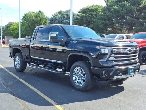 Certified 2024 Chevrolet Silverado 2500 High Country w/ High Country Premium Package AWD/4WD image 3