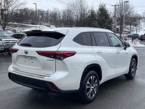 Used 2020 Toyota Highlander XLE image 5