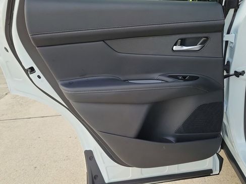 Certified 2025 Nissan Murano SL w/ Cargo Package image 19