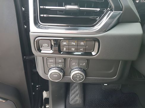 New 2026 GMC Yukon Denali image 33