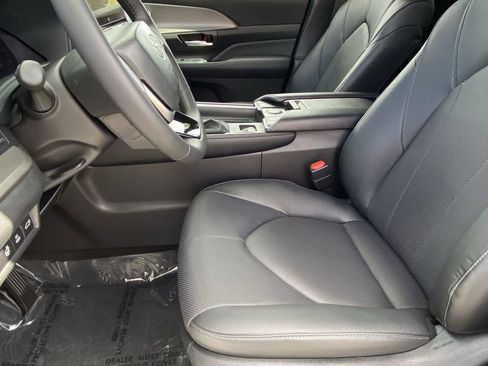 Certified 2026 Toyota Grand Highlander AWD Hybrid image 23