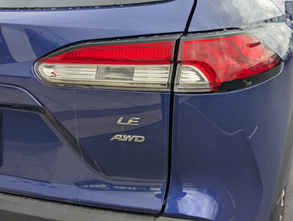 Used 2023 Toyota Corolla Cross LE AWD/4WD image 5