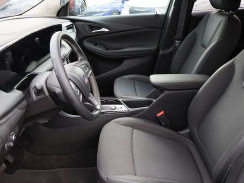 Certified 2024 Buick Encore GX Preferred FWD image 22