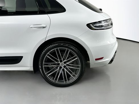 New 2025 Porsche Macan Turbo image 12