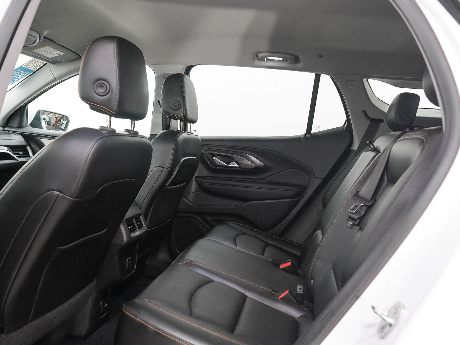 Used 2020 GMC Terrain SLT w/ Preferred Package AWD/4WD image 16