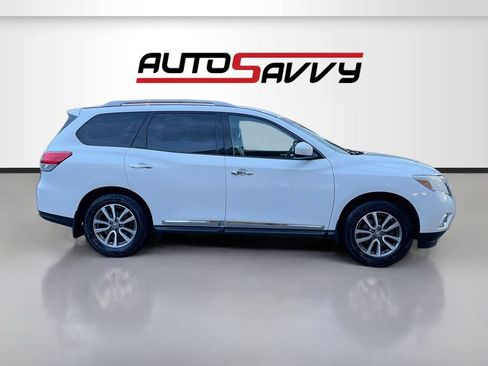 Used 2014 Nissan Pathfinder SL w/ SL Tech Package AWD/4WD image 8