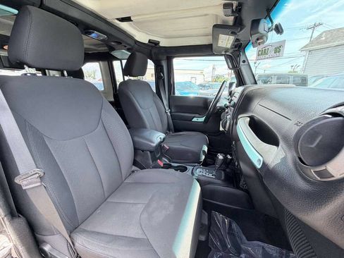 Used 2017 Jeep Wrangler Unlimited Sport w/ Quick Order Package 24S AWD/4WD image 31