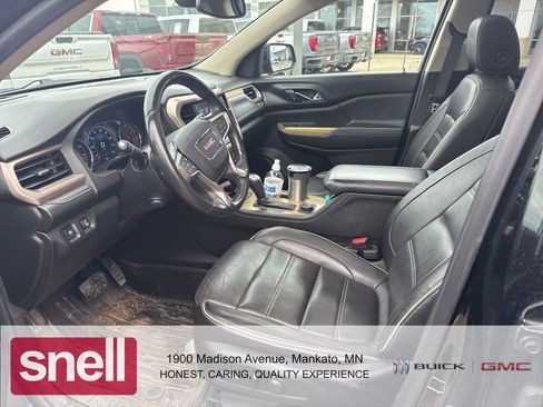Used 2017 GMC Acadia Denali w/ Technology Package image 5
