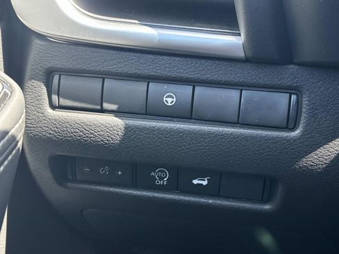 New 2026 Nissan Rogue SV AWD/4WD image 28