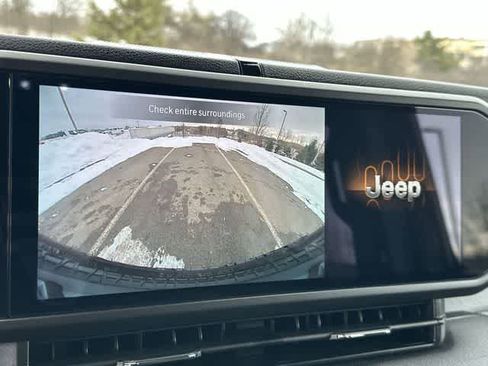 Used 2026 Jeep Wrangler Unlimited Sport AWD/4WD image 13
