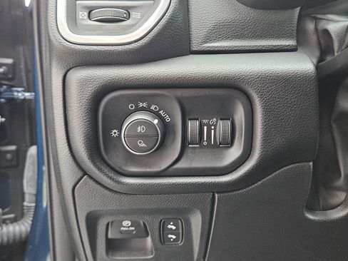 Used 2023 RAM 1500 Laramie image 19