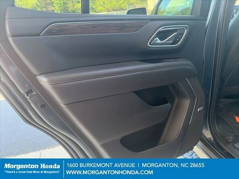 Used 2021 Chevrolet Tahoe Z71 w/ Z71 Signature Package AWD/4WD image 27