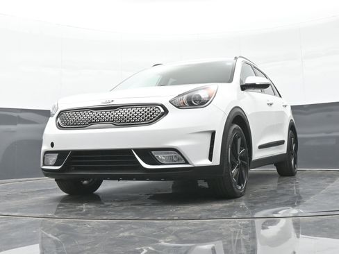 Used 2019 Kia Niro S Touring image 40
