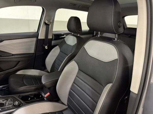 Certified 2024 Volkswagen Taos SEL AWD/4WD image 13
