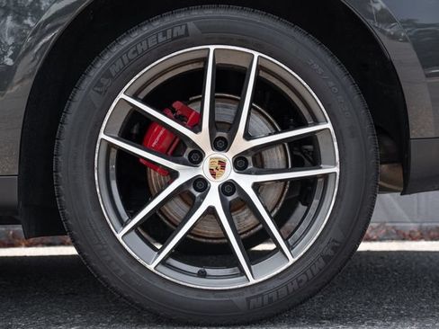 Certified 2023 Porsche Macan S AWD/4WD image 13