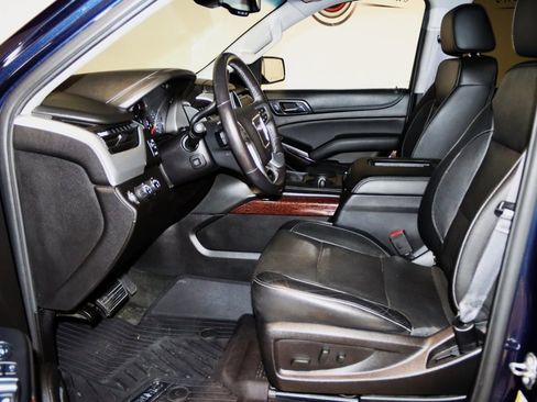 Used 2017 GMC Yukon SLT image 34