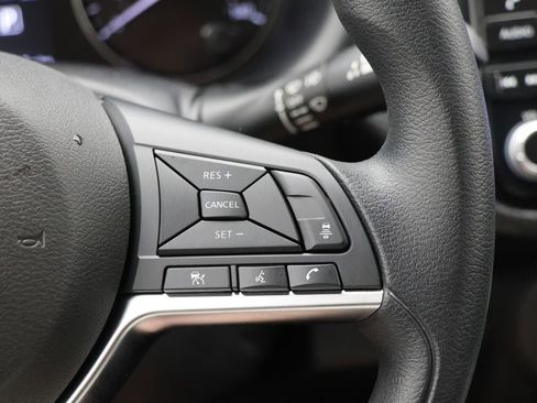 Used 2024 Nissan Kicks SV image 18