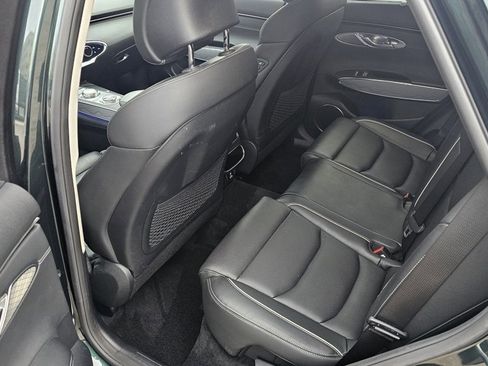 Used 2022 Genesis GV70 2.5T w/ Advanced Package image 13