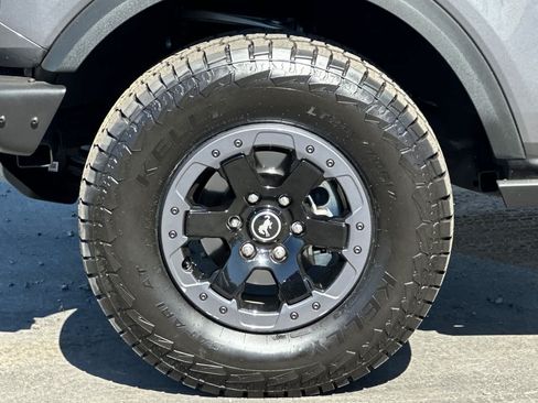 Certified 2021 Ford Bronco Badlands AWD/4WD image 32