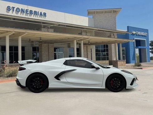 Used 2023 Chevrolet Corvette Stingray Premium Conv w/ Z51 Performance Package RWD image 4