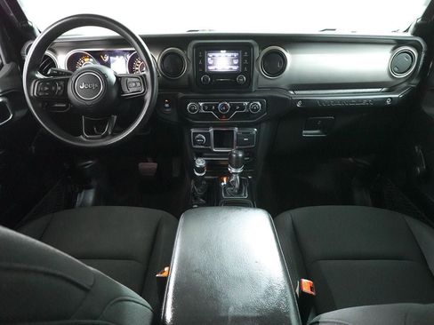 Used 2018 Jeep Wrangler Unlimited Sport image 18