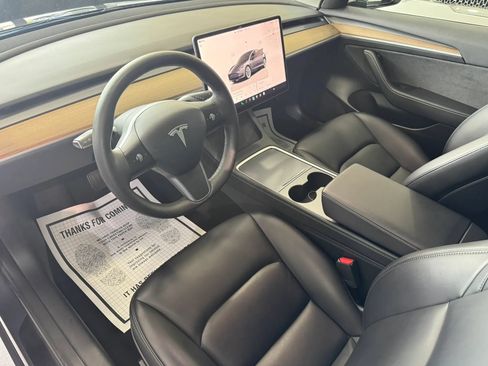 Used 2023 Tesla Model 3 Standard Range RWD image 5
