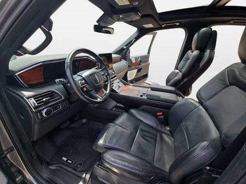 Used 2021 Lincoln Navigator Reserve w/ Luxury Package AWD/4WD image 23