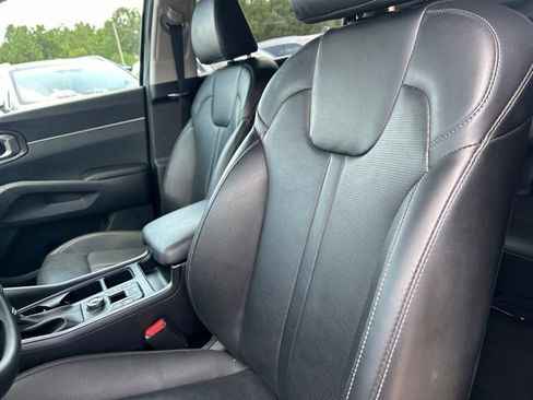 Used 2025 Kia Sorento S w/ Panoramic Sunroof Package FWD image 31