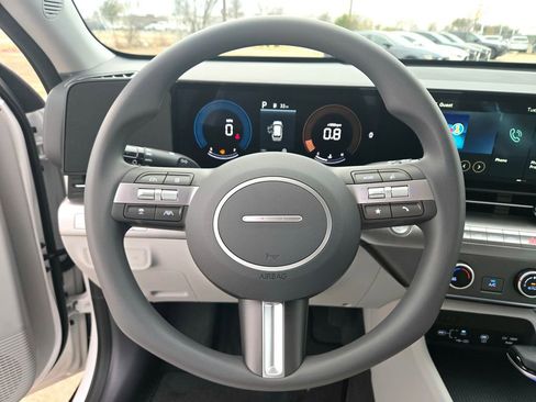 New 2026 Hyundai Kona SE image 10