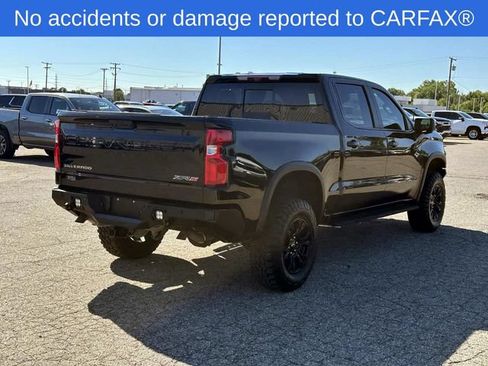 Used 2023 Chevrolet Silverado 1500 ZR2 w/ Technology Package AWD/4WD image 7