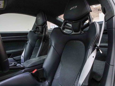 Used 2024 Porsche 911 GT3 image 5
