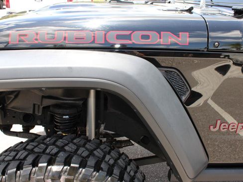 Used 2021 Jeep Wrangler Unlimited Rubicon AWD/4WD image 15