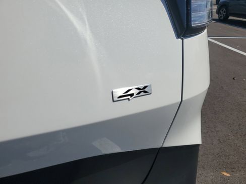 Used 2025 Kia Sportage LX image 5