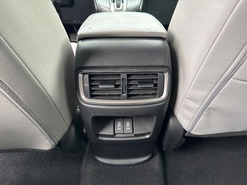 Used 2018 Honda CR-V Touring image 30