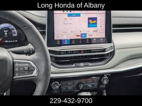 Used 2023 Jeep Compass Limited w/ Elite Group AWD/4WD image 11