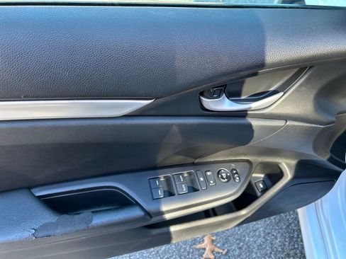 Used 2020 Honda Civic Sport image 14