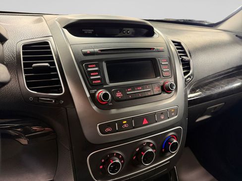 Used 2015 Kia Sorento LX AWD/4WD image 27