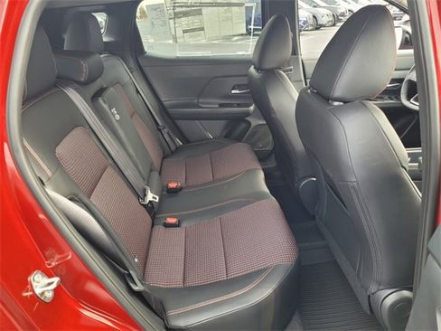 New 2026 Nissan Kicks SR image 9