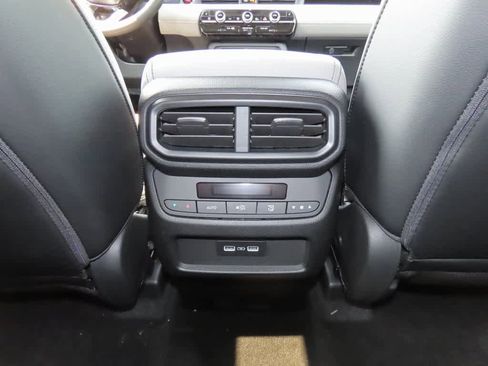 New 2025 Honda Pilot Touring image 25