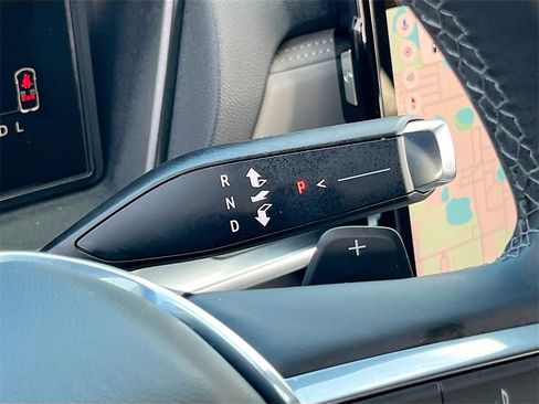 Used 2025 GMC Terrain Elevation image 17