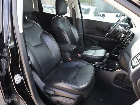 Used 2018 Jeep Compass Limited w/ Navigation Group image 22