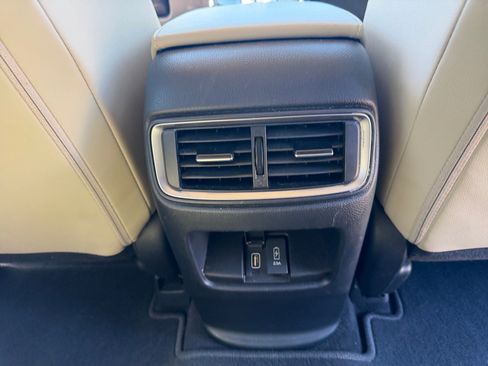 Used 2018 Honda CR-V Touring image 30
