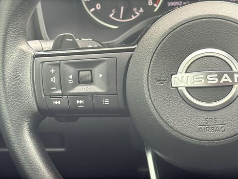 Used 2022 Nissan Rogue SV FWD image 21